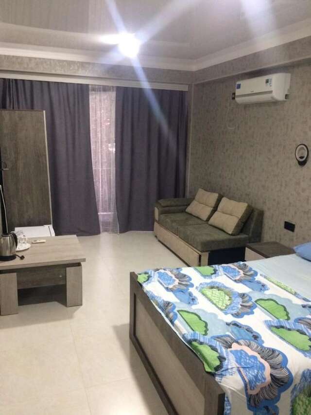 Гостевой дом Golden Lion Кобулети-11